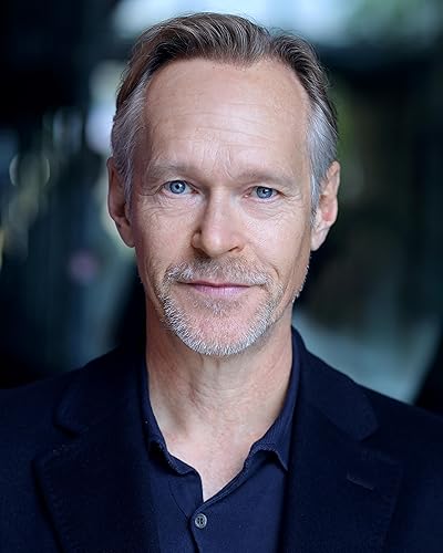 Steven Mackintosh